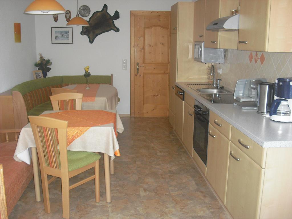 Landhaus Granat Mayrhofen Szoba fotó