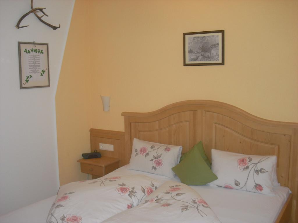 Landhaus Granat Mayrhofen Szoba fotó